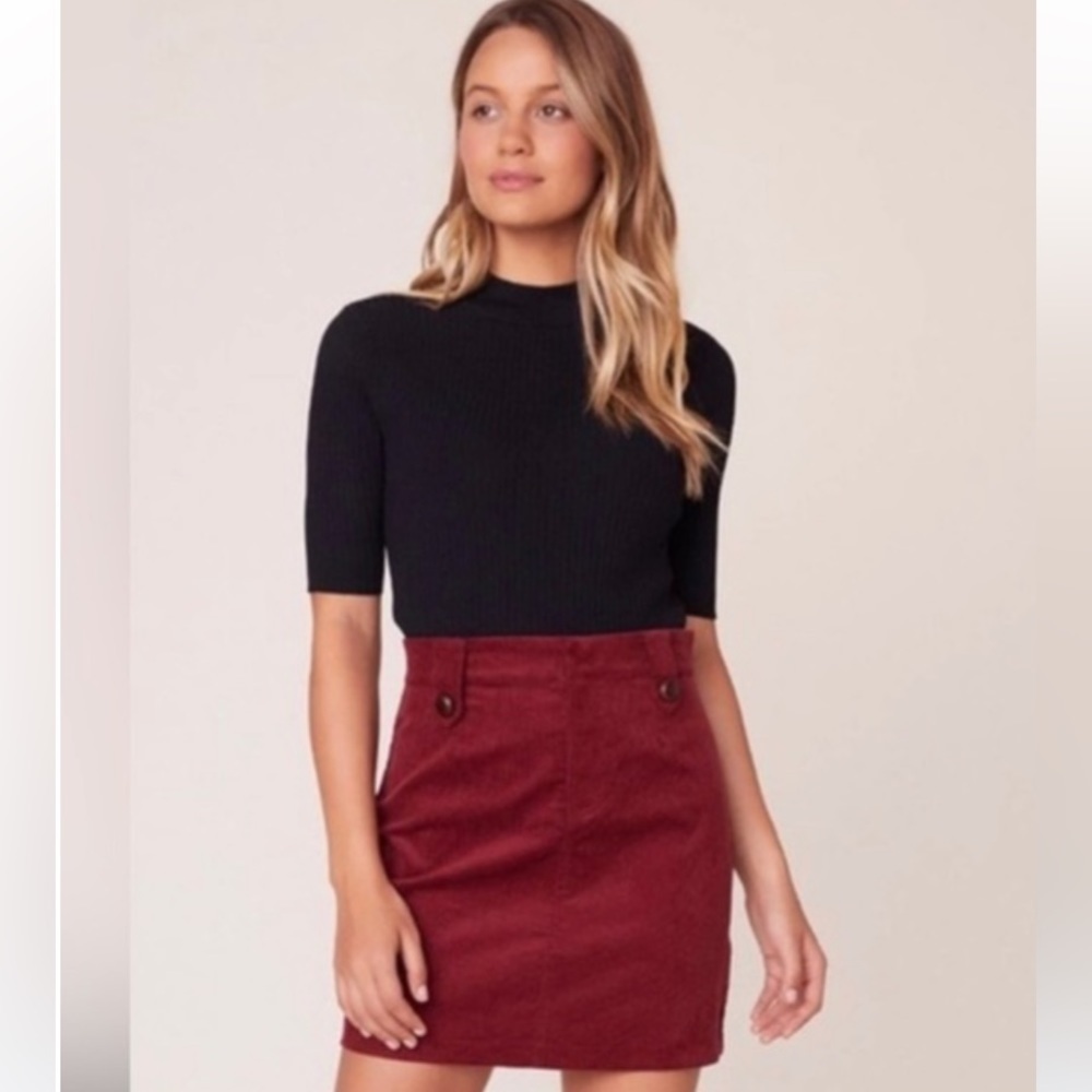 NWT BB Dakota Cut The Cord Wine Red Corduroy Mini Skirt size 4